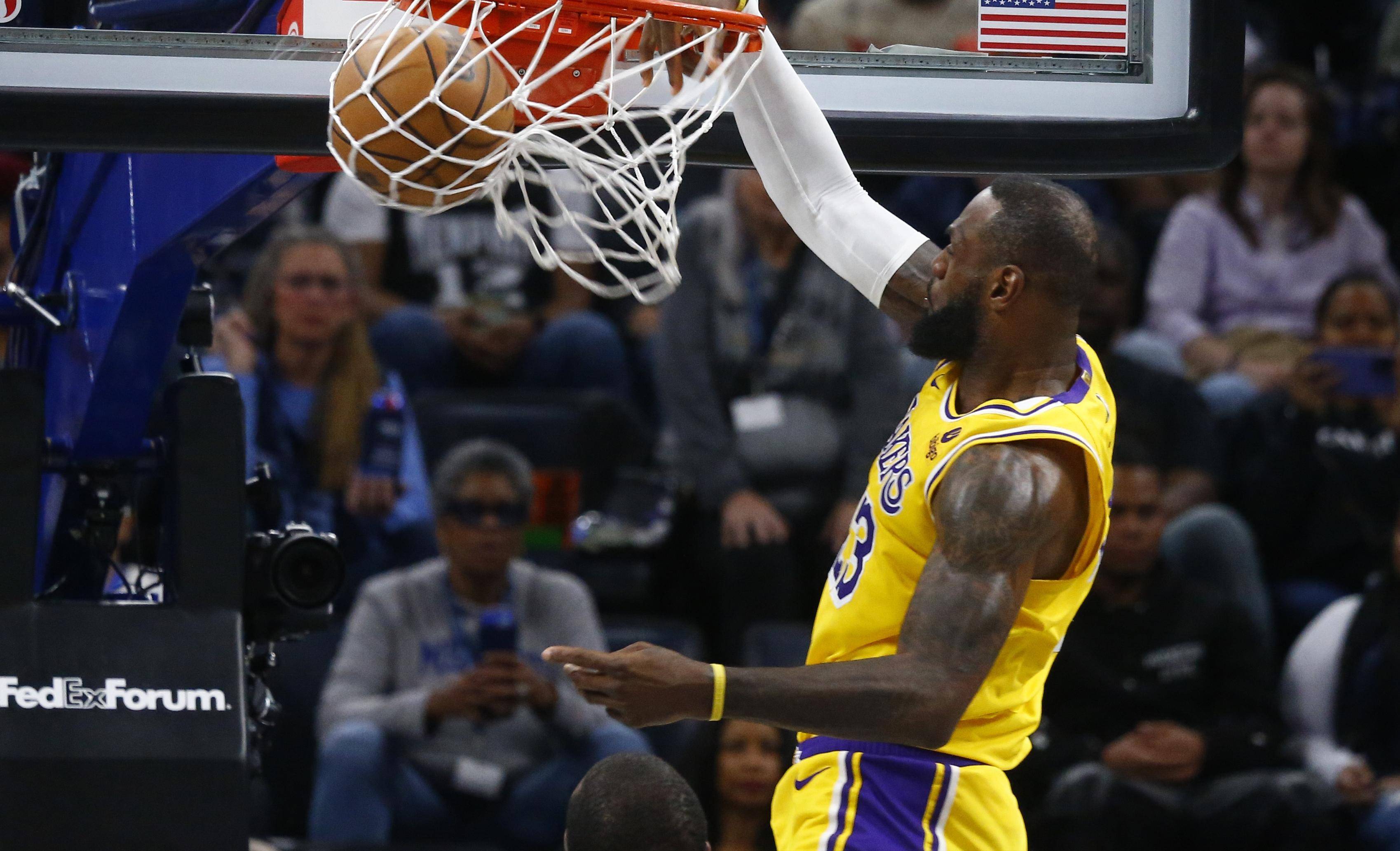  詹姆斯十次总决赛比分 